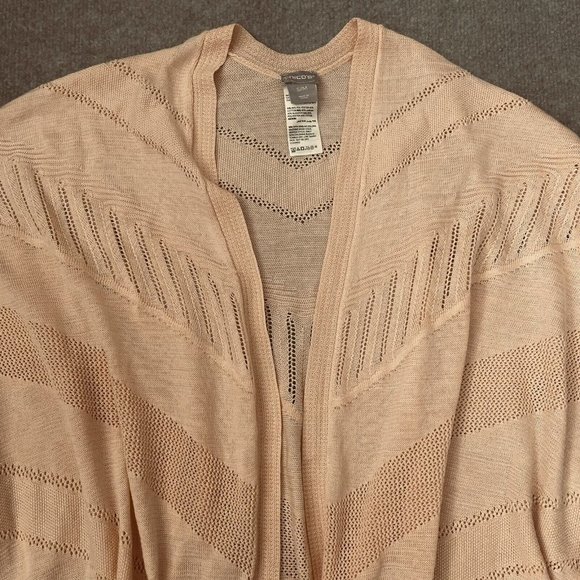 Chico's Poncho Womens S/M Small/Medium Peach Knit Lightweight Wrap Shawl Top - Picture 2 of 9